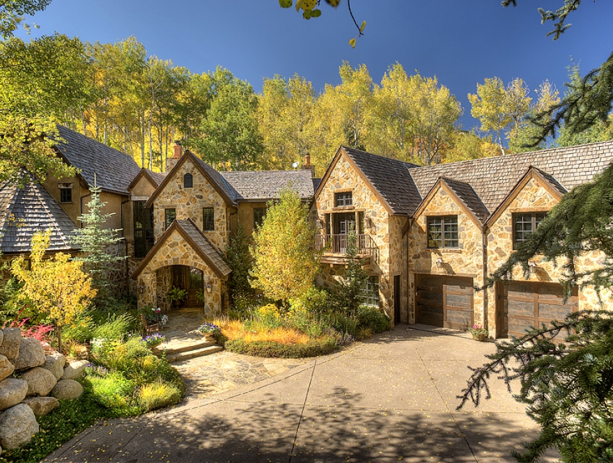 Image of a large home in Aspen